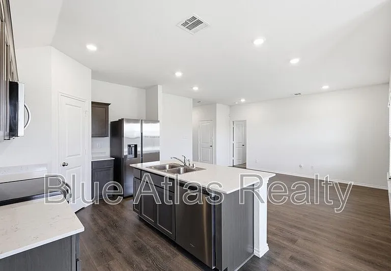 503 Cistern Way — Photo 9