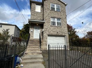 145 14th Ave, Newark, NJ 07103