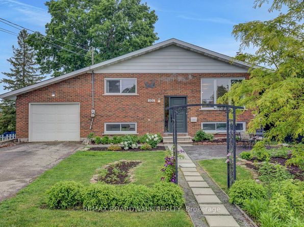 101 Park Ave, Carleton Place, ON K7C 2H4