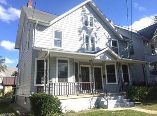 52 W Stewart St, Washington, NJ 07882