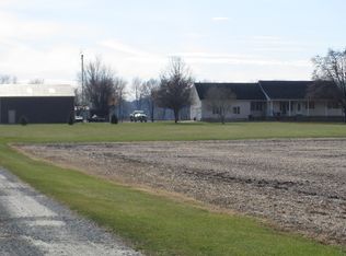 2281 E 300th Rd N, Rochester, IN 46975