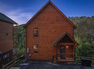 1121 Autumn Path Way, Sevierville, TN 37862