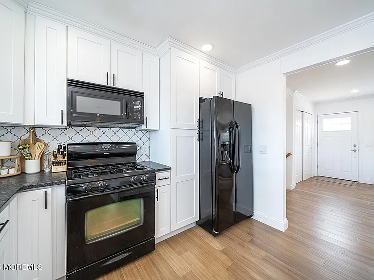 58 E Lagoona Dr — Photo 9