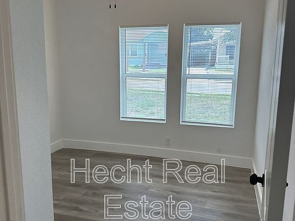 5th image of 134 Gravel St