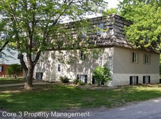 1000 Charlotte Dr APT F, Normal, IL 61761