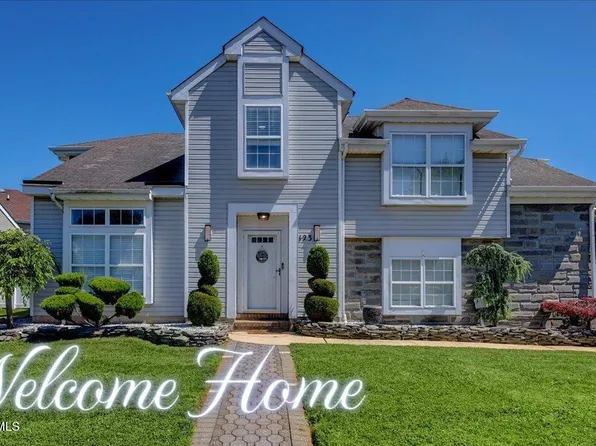 123 Kentucky Way, Freehold, NJ 07728