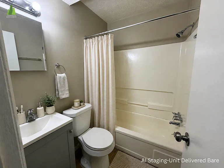 520 Massillon Rd #9 — Photo 7