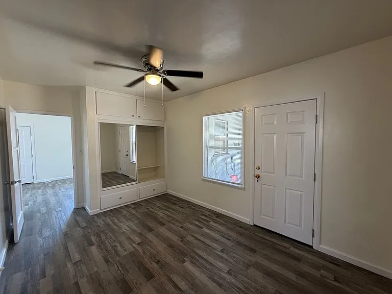 2105 W Carson St — Photo 6
