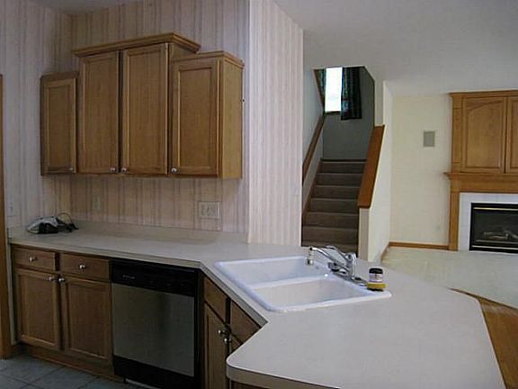 2nd image of 1 Crystal Springs Ln