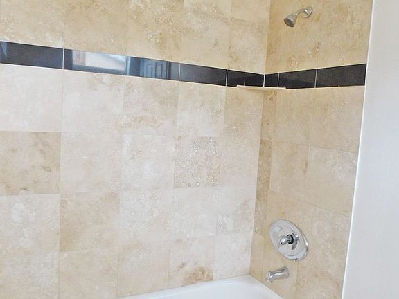 5th image of 10215 Tujunga Canyon Blvd Unit 104