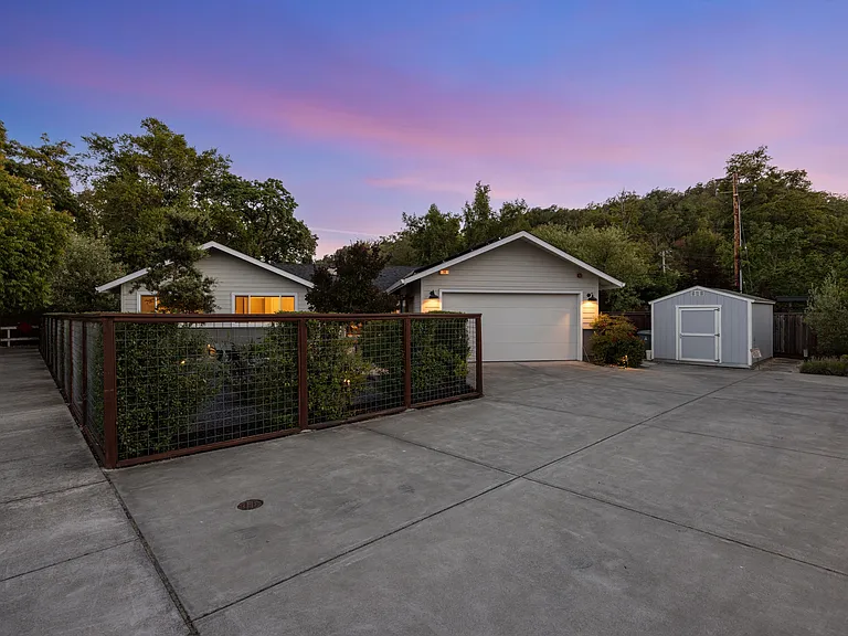 88 Calistoga Rd — Photo 85