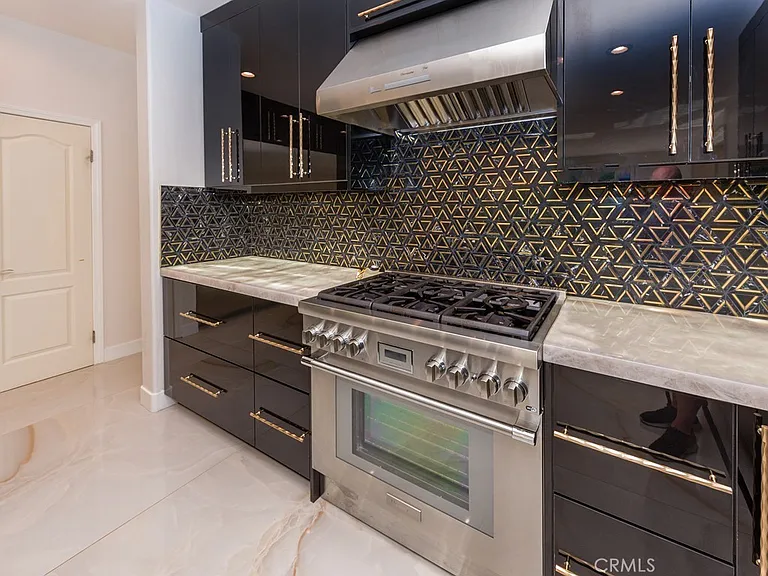 28408 N Hidden Hills Dr — Photo 10