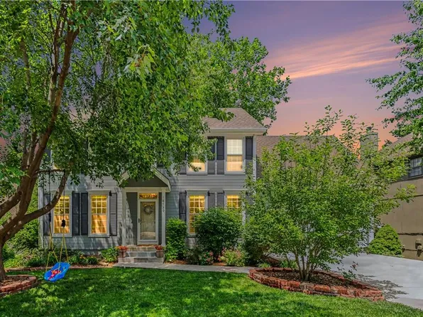 18730 W 115th Ter, Olathe, KS 66061