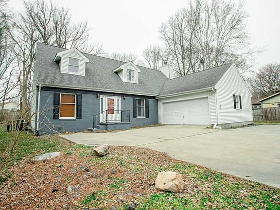 3rd image of 2166 Robinhood Ln