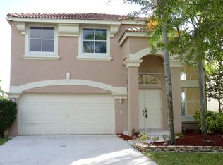 7582 Oak Grove Cir, Lake Worth, FL 33467