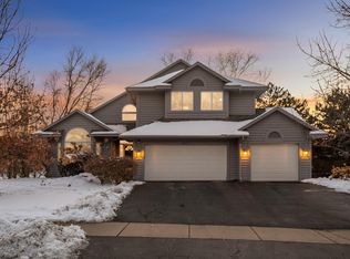 8827 Flesher Cir, Eden Prairie, MN 55347