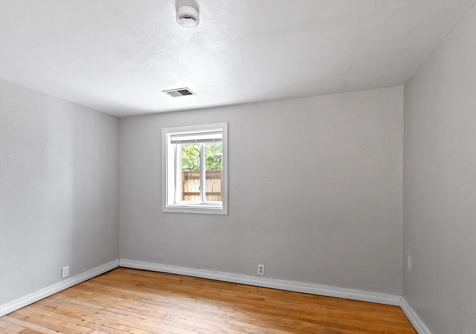 840 North St. — Photo 4