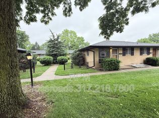 652 E Main St, Plainfield, IN 46168
