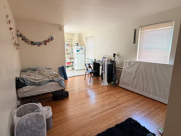 125 S 23rd St APT 3E, Philadelphia, PA 19103