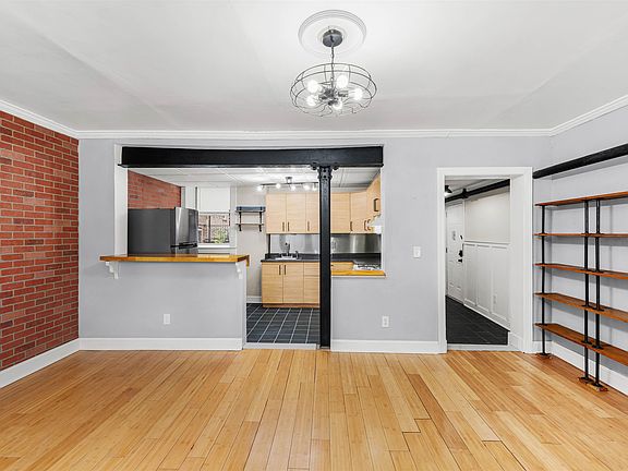 5th image of 57 Corbin Ave APT B2