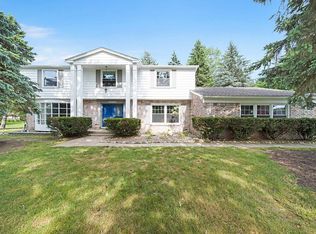 35888 Springvale St, Farmington Hills, MI 48331