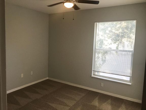 5th image of 5711 Legacy Crescent Pl #321