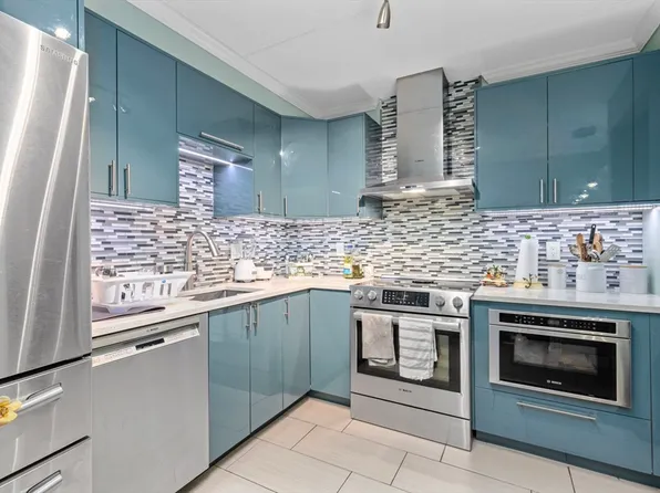 150 Lewis St APT 110, Lynn, MA 01902