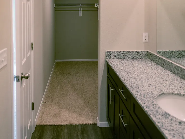 2987 W McLaren Dr — Photo 7