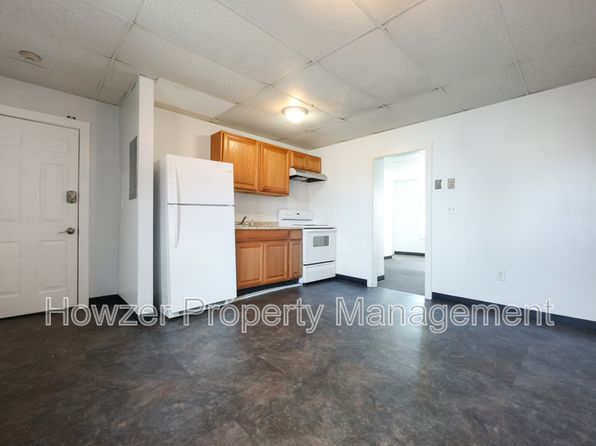2 Union St APT 1, Taunton, MA 02780