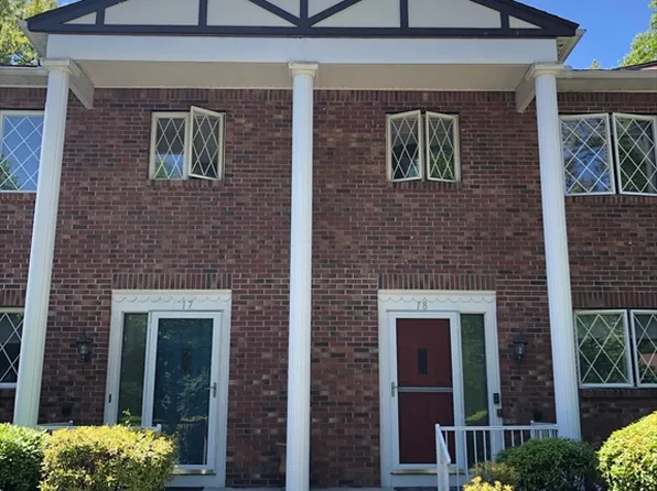 43 W Summit St #B18, South Hadley, MA 01075