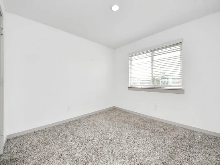 28930 Yulee Mill Dr — Photo 16