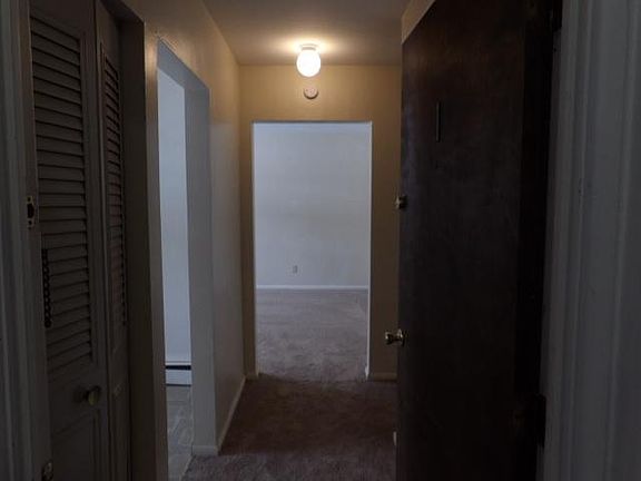 3rd image of 991 Patricia Dr APT 1