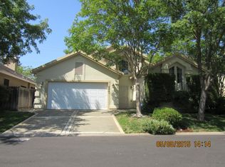 2241 Fallwater Ln, Carmichael, CA 95608