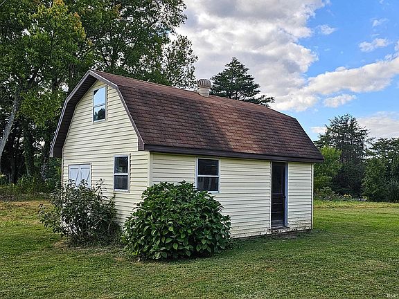 5th image of 1669 E Moffett Ln