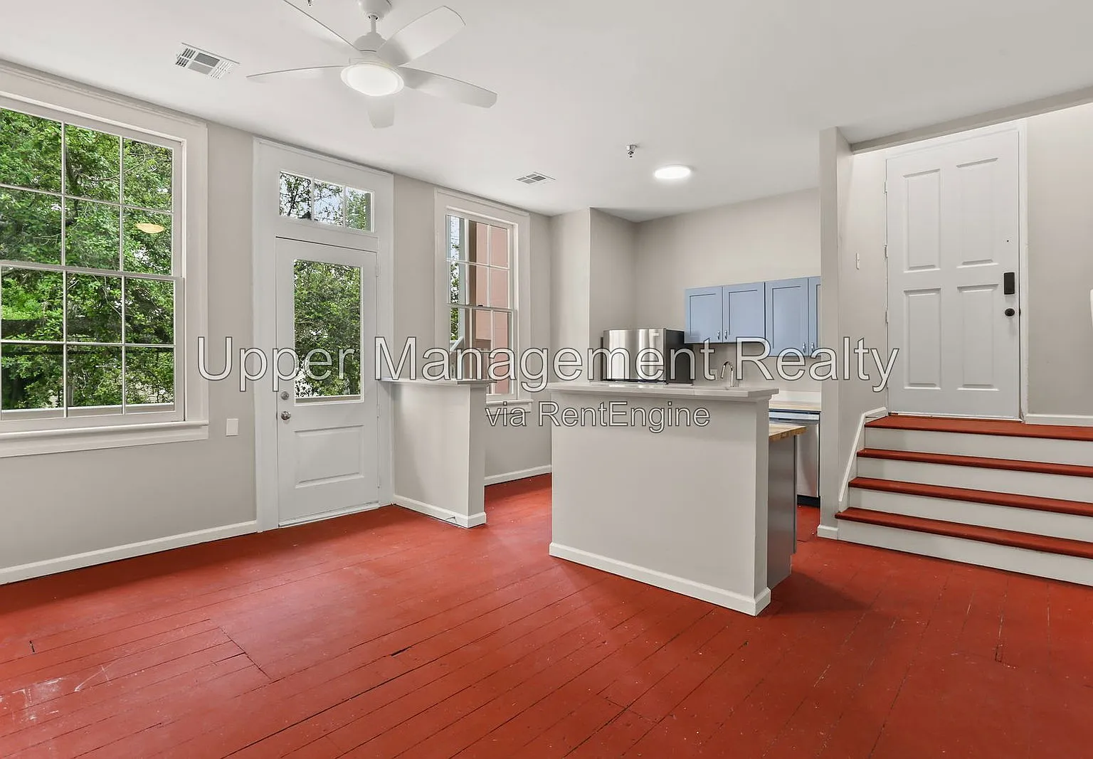 2 bed, 1.0 bath, 697 sqft, $1,600 — Photo 2