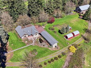 3301 Wy East Rd, Hood River, OR 97031