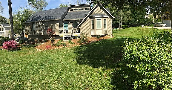 3rd image of 2693 Forest Way NE