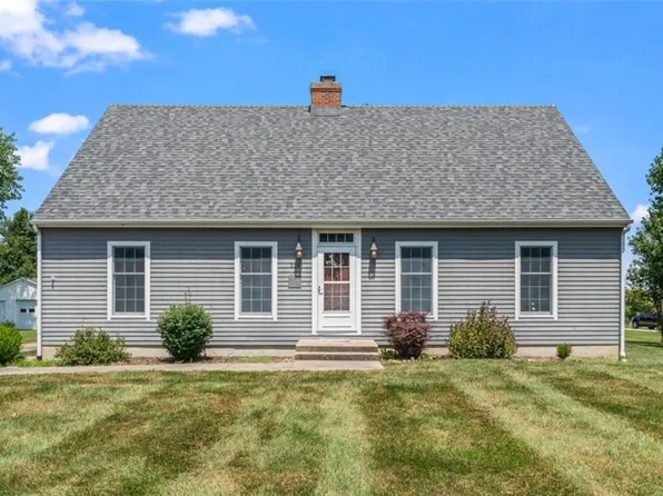 206 E Oak St, Sweet Springs, MO 65351