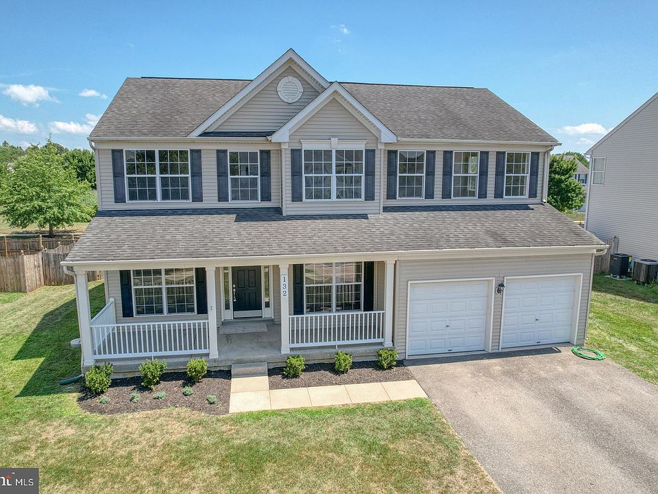 1st image of 132 Meadow Croft Dr