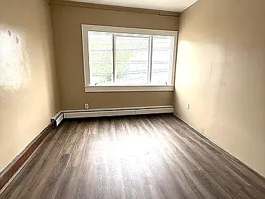 735 Main St #3 — Photo 2