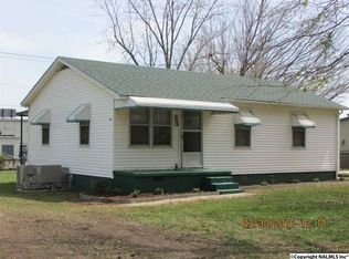 1804 Canary St NW, Huntsville, AL 35816