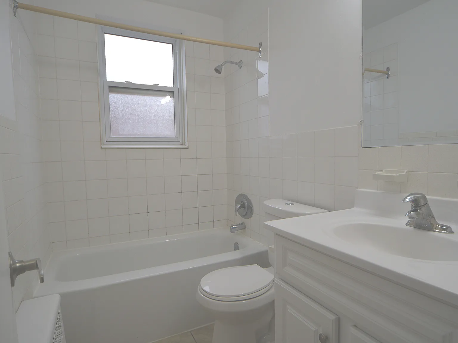 Borden Apartments — Photo 4