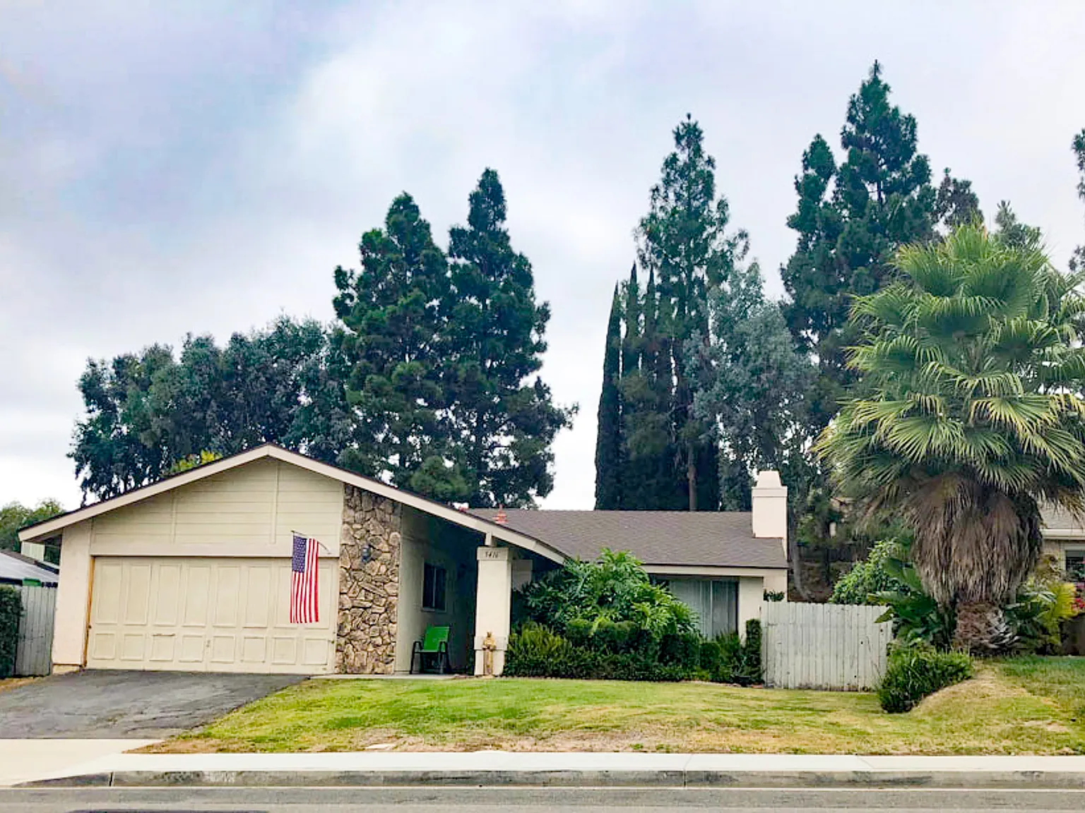 3 bed, 1309 sqft, $3,500 — Photo 1