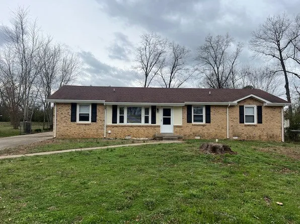 132 Dave Dr, Clarksville, TN 37042