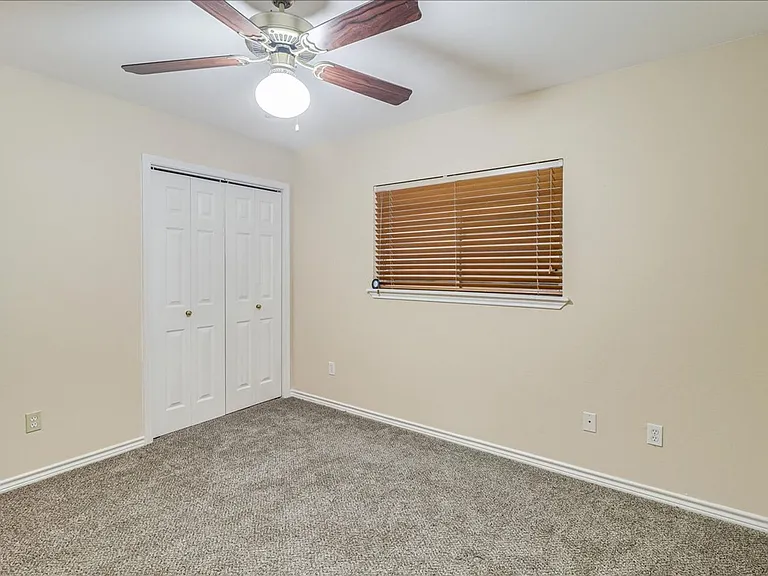 6330 Penny Ln — Photo 34