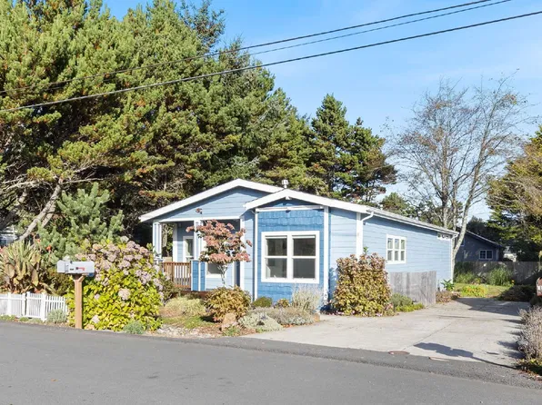 1061 SW 15th St, Otis, OR 97367