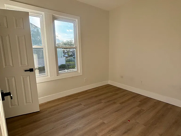 49-51 Rosehill Pl #1 — Photo 4