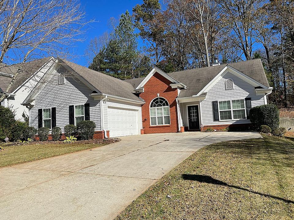 1st image of 23 Nashport Ln