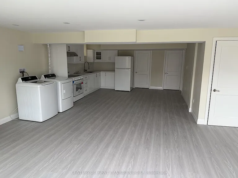 1266 Silverfox Dr #BASEMENT — Photo 3