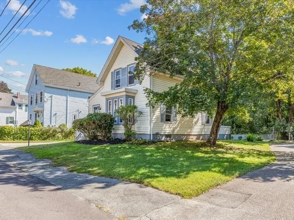 40 Adams St, Holbrook, MA 02343